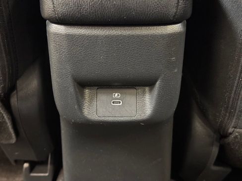 Used 2024 Nissan Versa SV FWD image 17