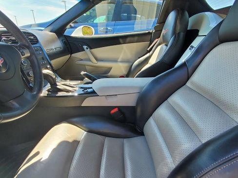 Used 2009 Chevrolet Corvette Convertible w/ Preferred Equipment Group image 4