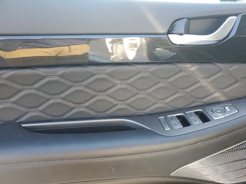 Used 2021 Hyundai Palisade Calligraphy image 17