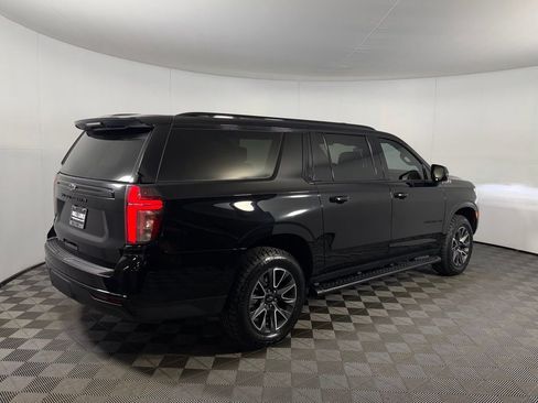 Used 2024 Chevrolet Suburban Z71 w/ Luxury Package image 7