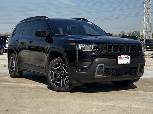 New 2026 Jeep Cherokee Laredo image 2