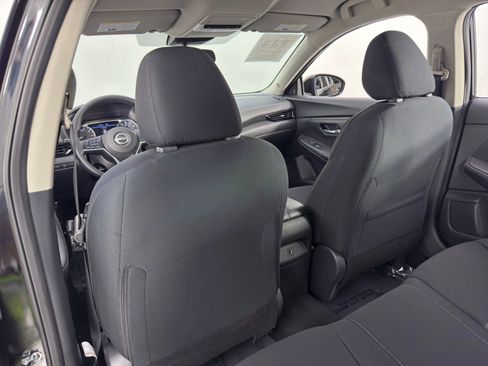 Used 2024 Nissan Sentra SV image 29