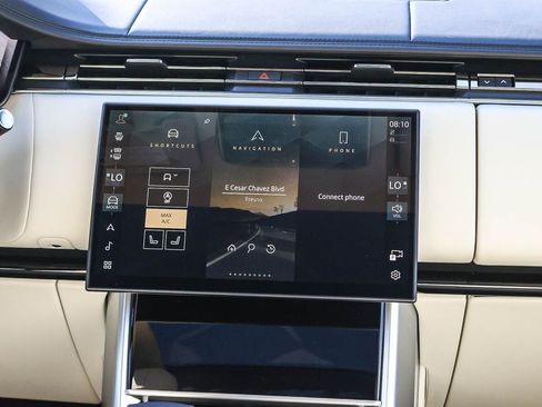 New 2026 Land Rover Range Rover Long Wheelbase SE image 25