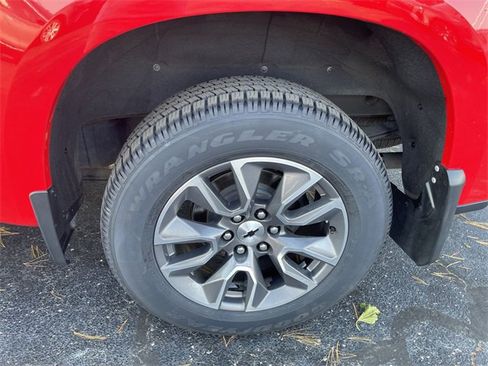 Used 2022 Chevrolet Silverado 1500 RST image 11
