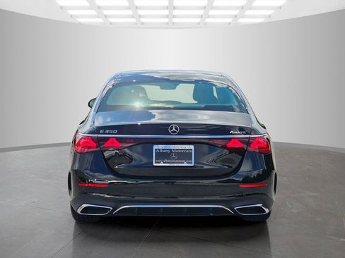 Used 2024 Mercedes-Benz E 350 4MATIC Sedan image 5