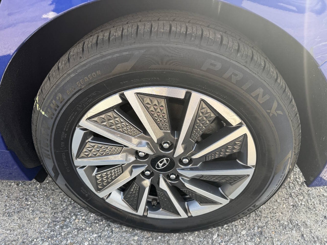Used 2020 Hyundai Ioniq SE FWD image 23