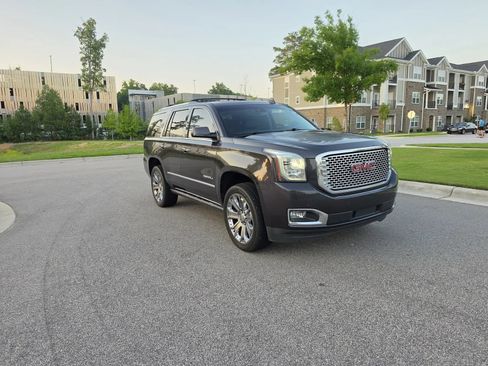 Used 2016 GMC Yukon Denali w/ Open Road Package AWD/4WD image 2