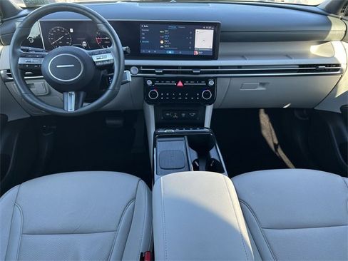 Certified 2025 Hyundai Tucson Limited image 10