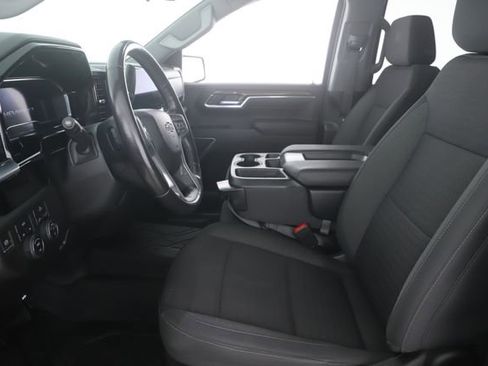 Used 2022 Chevrolet Silverado 1500 RST w/ Redline Edition AWD/4WD image 16