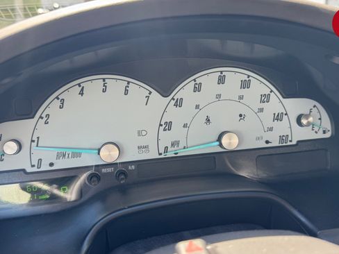 Used 2002 Ford Thunderbird RWD image 17