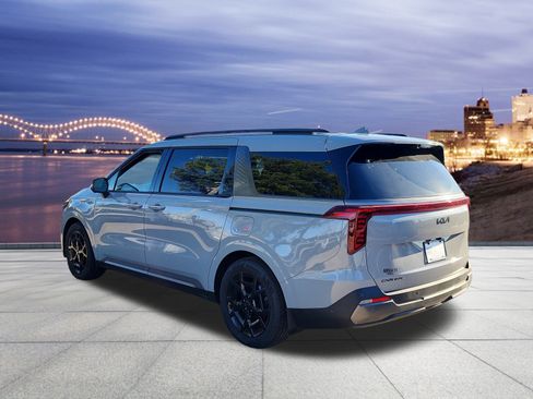 New 2025 Kia Carnival SX Prestige image 3