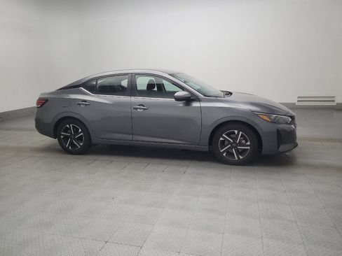 Used 2025 Nissan Sentra SV FWD image 11