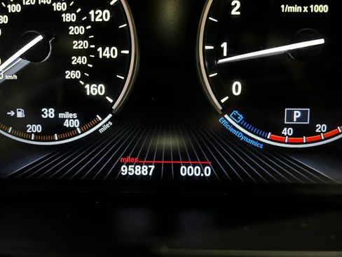 Used 2013 BMW 640i Coupe image 55