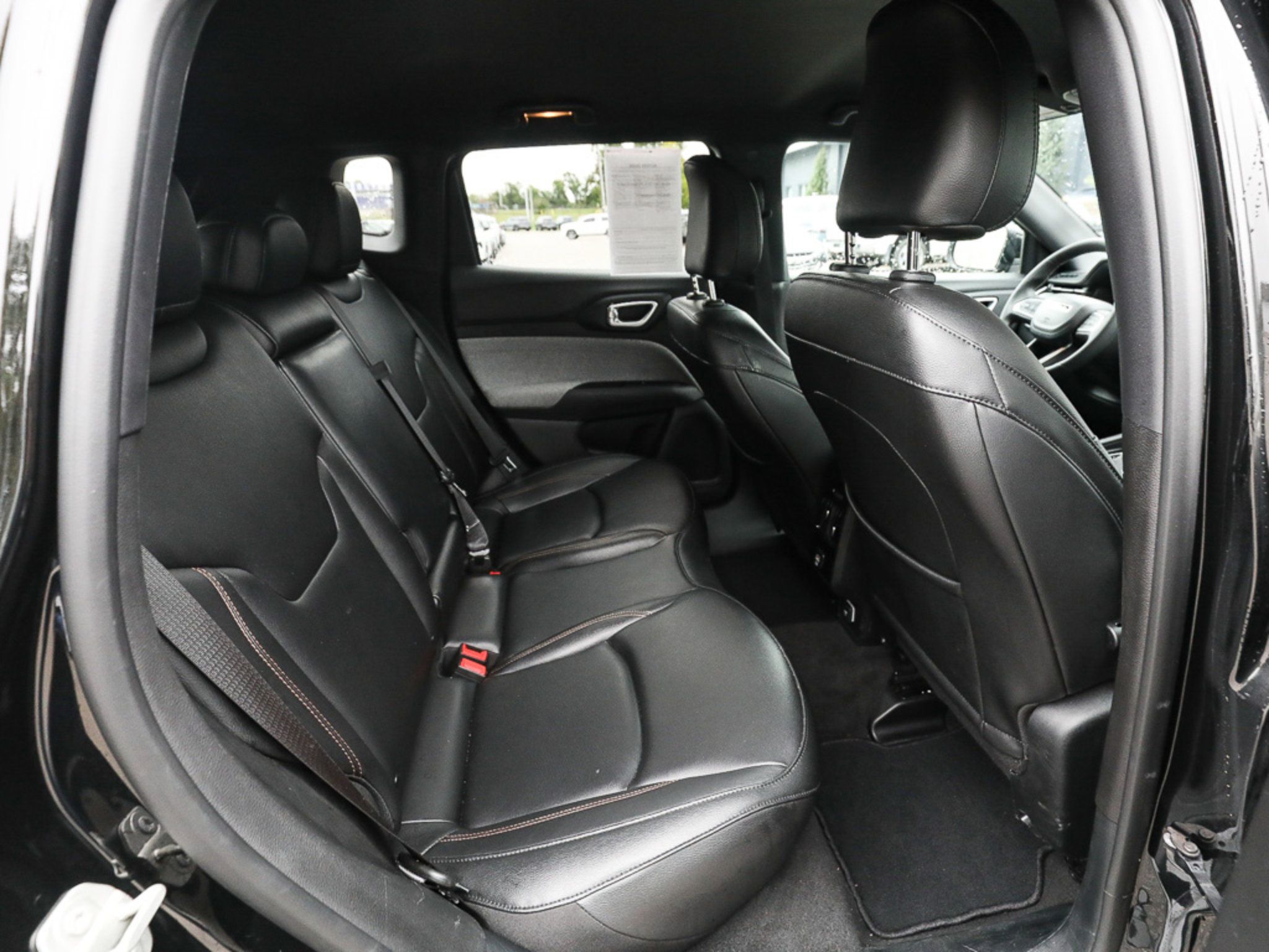 Used 2023 Jeep Compass Latitude AWD/4WD image 22