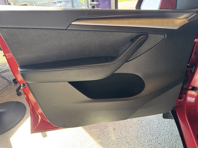 Used 2023 Tesla Model Y Long Range AWD/4WD image 18