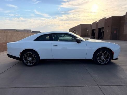 Used 2024 Dodge Charger Daytona R/T w/ Plus Group AWD/4WD image 6