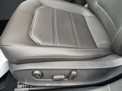 Used 2021 Volkswagen Passat 2.0T SE image 15