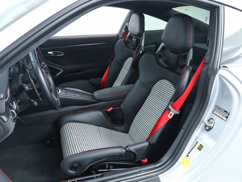 Used 2018 Porsche 911 GT3 image 5