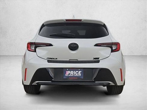 Used 2024 Toyota Corolla XSE FWD image 7