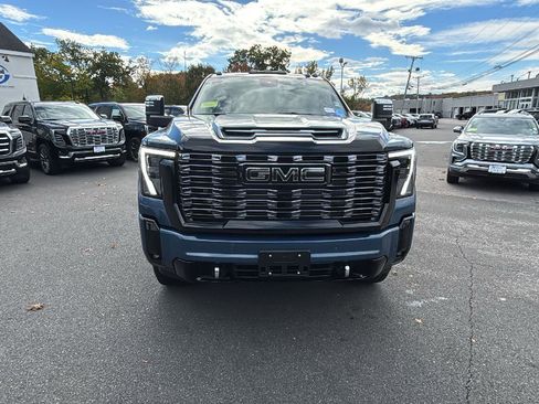 New 2025 GMC Sierra 2500 Denali Ultimate w/ Snow Plow Prep/Camper Package image 2
