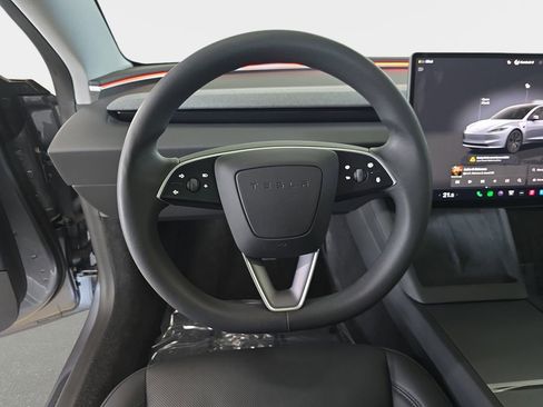 Used 2025 Tesla Model 3 Long Range image 19