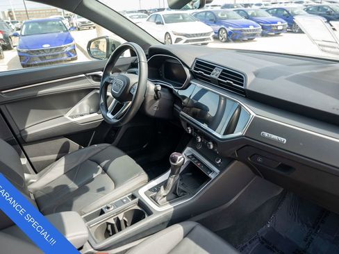 Used 2024 Audi Q3 2.0T Premium image 12