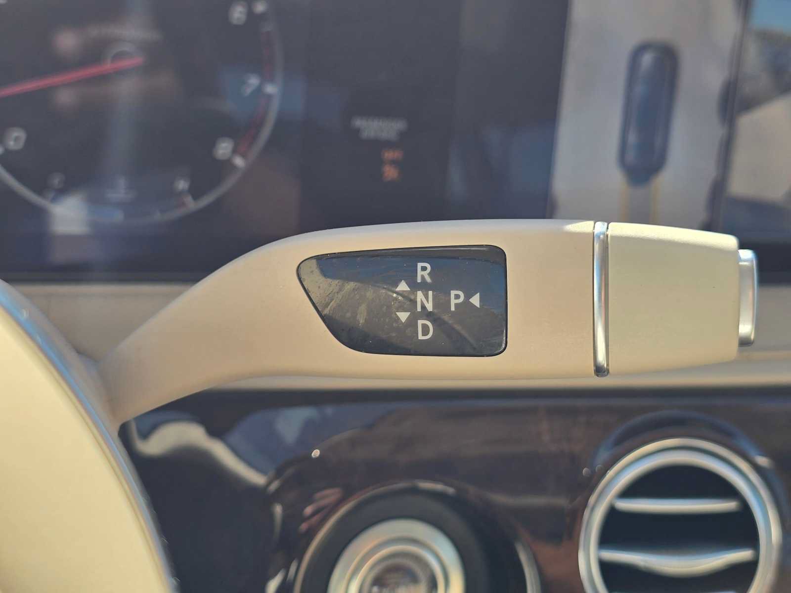 Used 2019 Mercedes-Benz S 560 Sedan image 36