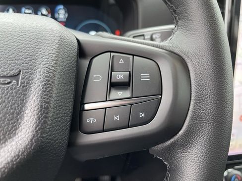 New 2025 Ford Ranger Lariat w/ Black Appearance Package image 18