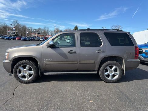 Used 2011 Chevrolet Tahoe LT w/ Luxury Package image 7