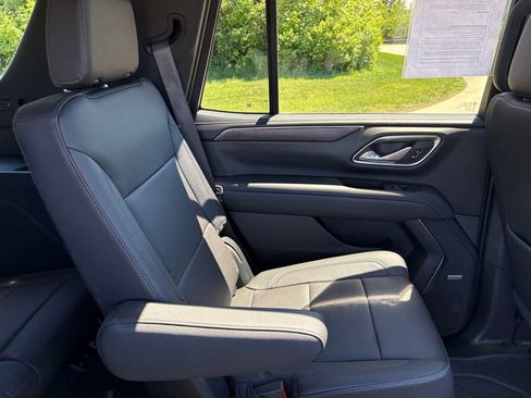 Used 2023 Chevrolet Tahoe Z71 w/ Z71 Off-Road Package AWD/4WD image 50