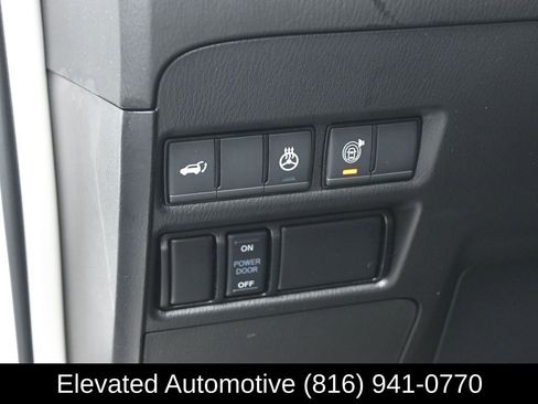 Used 2024 Nissan Armada Platinum w/ Captain's Chairs Package AWD/4WD image 15