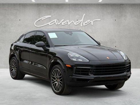 Used 2021 Porsche Cayenne Coupe AWD/4WD image 2