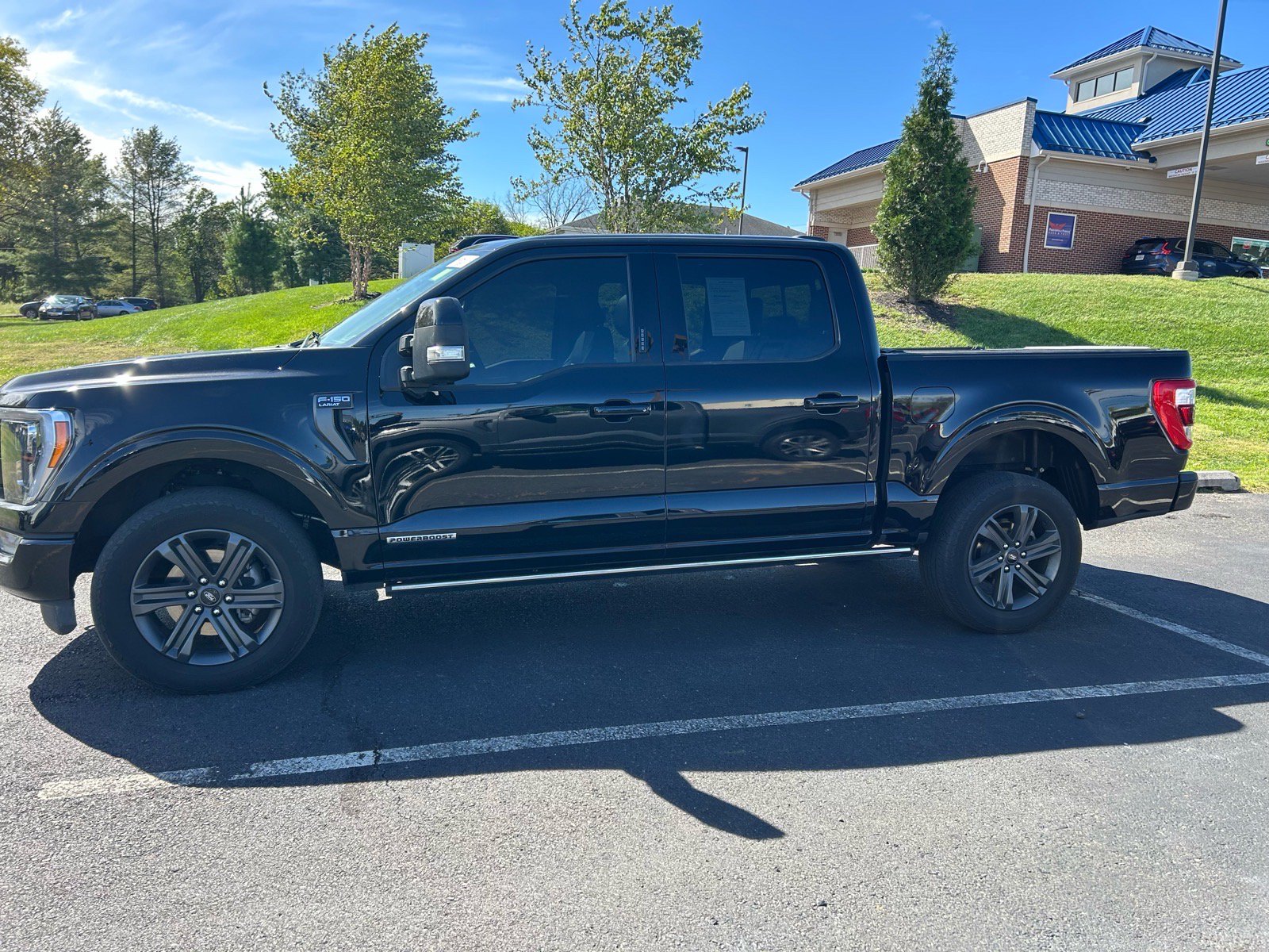 Used 2023 Ford F150 Lariat w/ Equipment Group 502A High AWD/4WD image 9