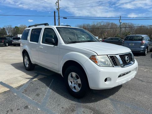 Used 2012 Nissan Pathfinder S image 1