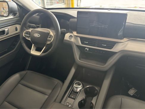 New 2026 Ford Explorer Active w/ Active Comfort Package AWD/4WD image 10