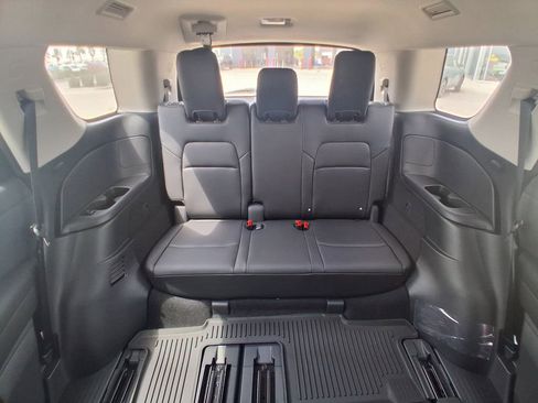 New 2026 Nissan Pathfinder SL AWD/4WD image 33