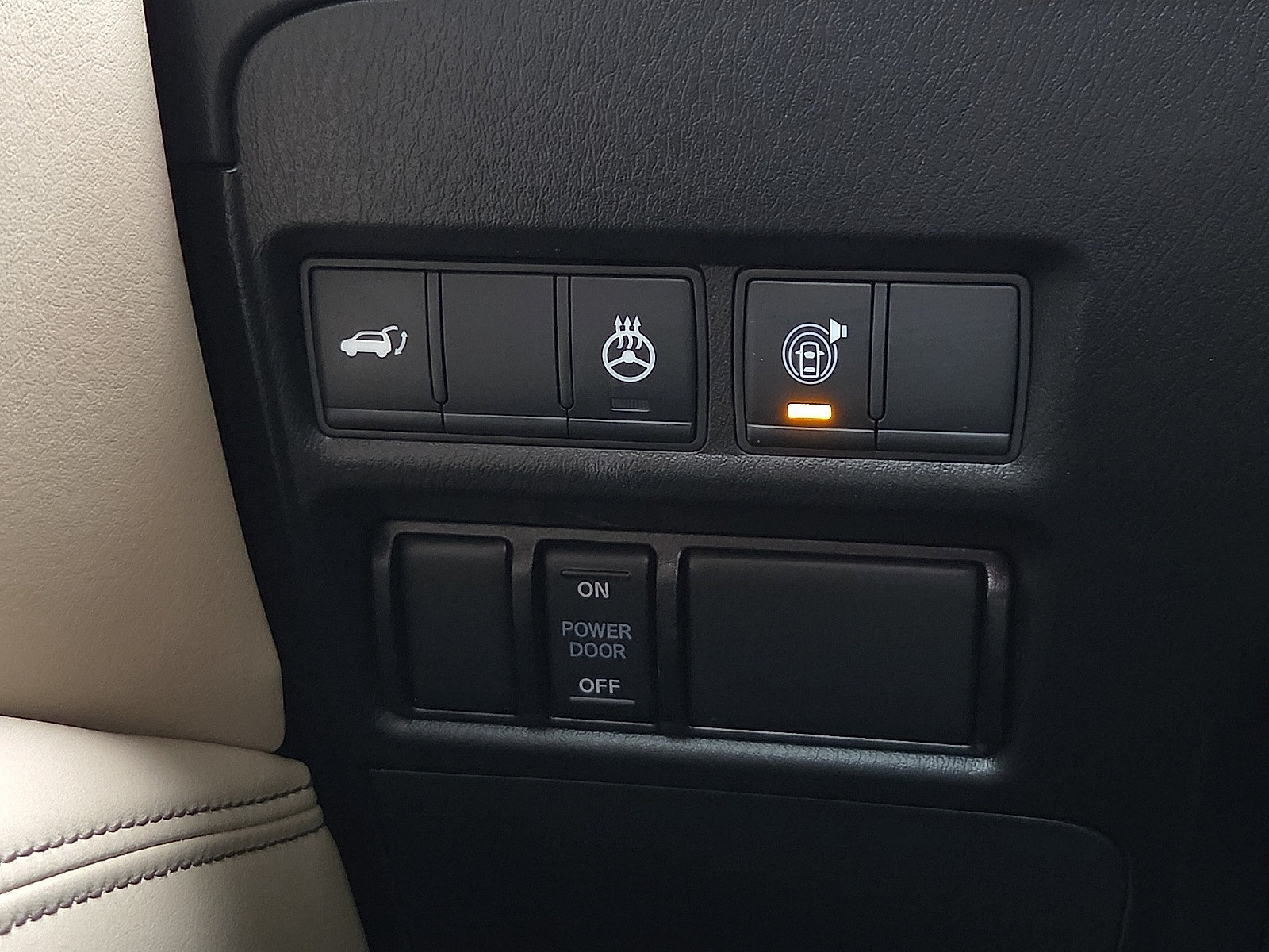 Used 2022 Nissan Armada Platinum w/ Captain's Chairs Package AWD/4WD image 20