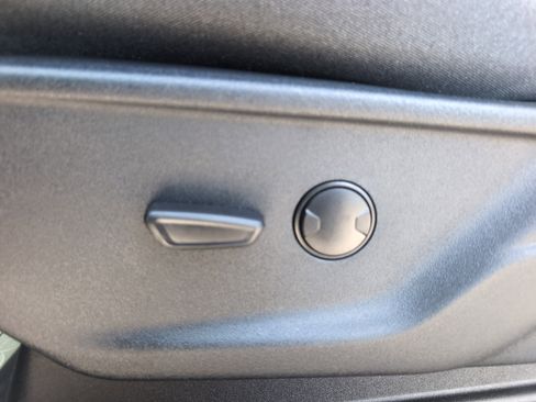 Used 2025 Ford F250 XLT w/ FX4 Off-Road Package image 17