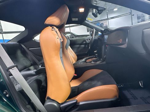 Used 2020 Toyota 86 image 30