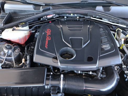 Used 2020 Alfa Romeo Giulia w/ Nero Edizione image 53