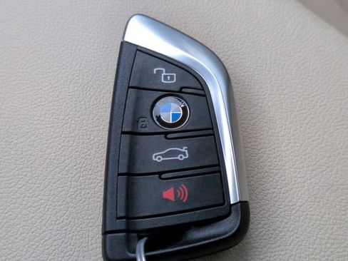 Used 2021 BMW X3 sDrive30i w/ Premium Package image 29