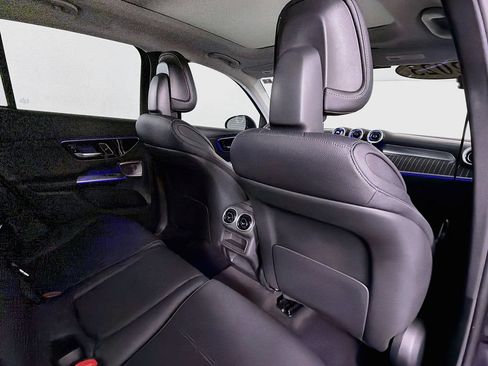 Used 2023 Mercedes-Benz GLC 300 4MATIC w/ Exclusive Trim Package image 27