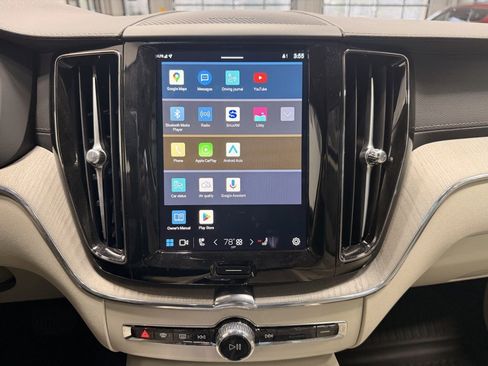 Used 2024 Volvo XC60 T8 Ultimate image 31