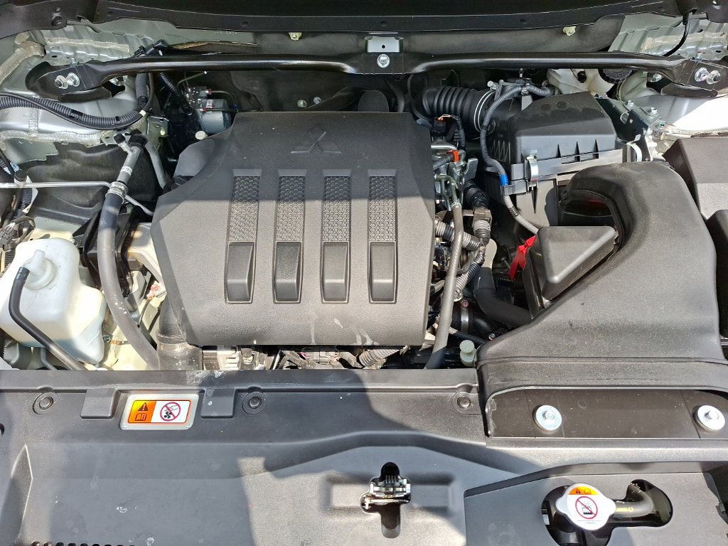 Used 2025 Mitsubishi Eclipse Cross SE AWD/4WD image 36