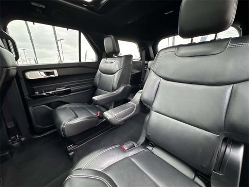 Used 2022 Ford Explorer ST w/ Equipment Group 401A image 16