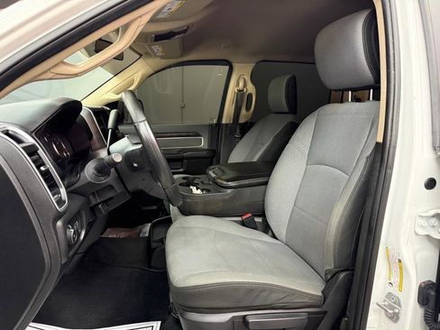 Used 2019 RAM 2500 Big Horn AWD/4WD image 13