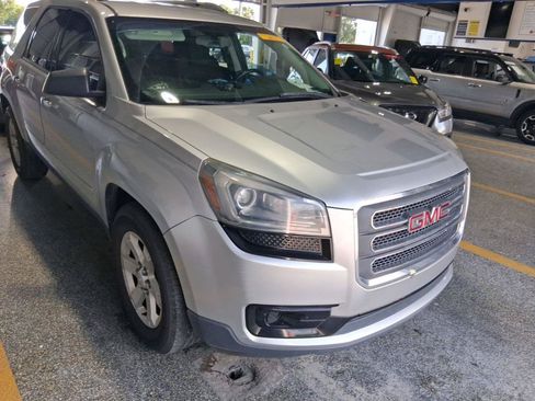 Used 2014 GMC Acadia SLE FWD image 2