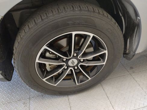Used 2019 Dodge Journey SE w/ Connectivity Group FWD image 31