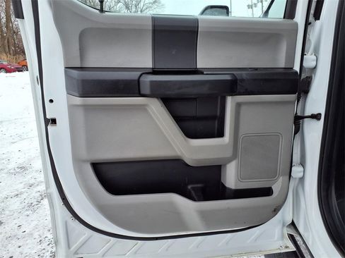 Used 2020 Ford F250 XL w/ Power Equipment Group image 26