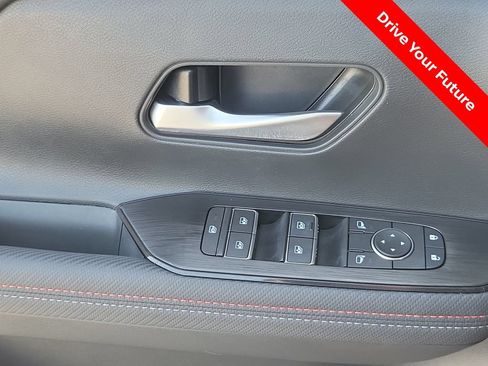 Certified 2026 Nissan Kicks SR FWD image 15